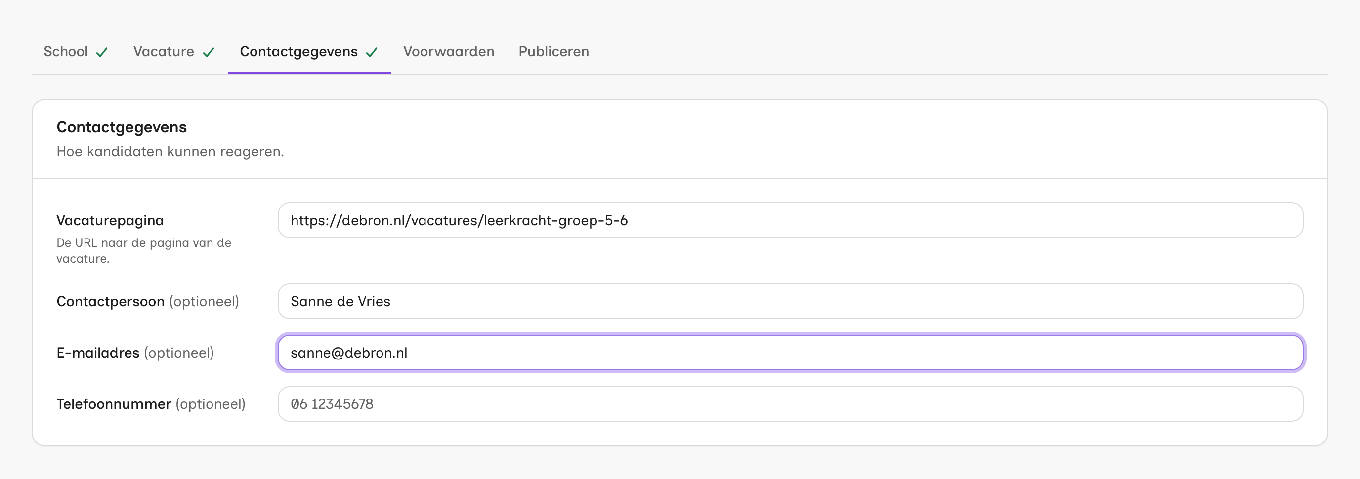 Tabblad Contactgegevens: vacaturepagina, contactpersoon, e-mail en telefoon